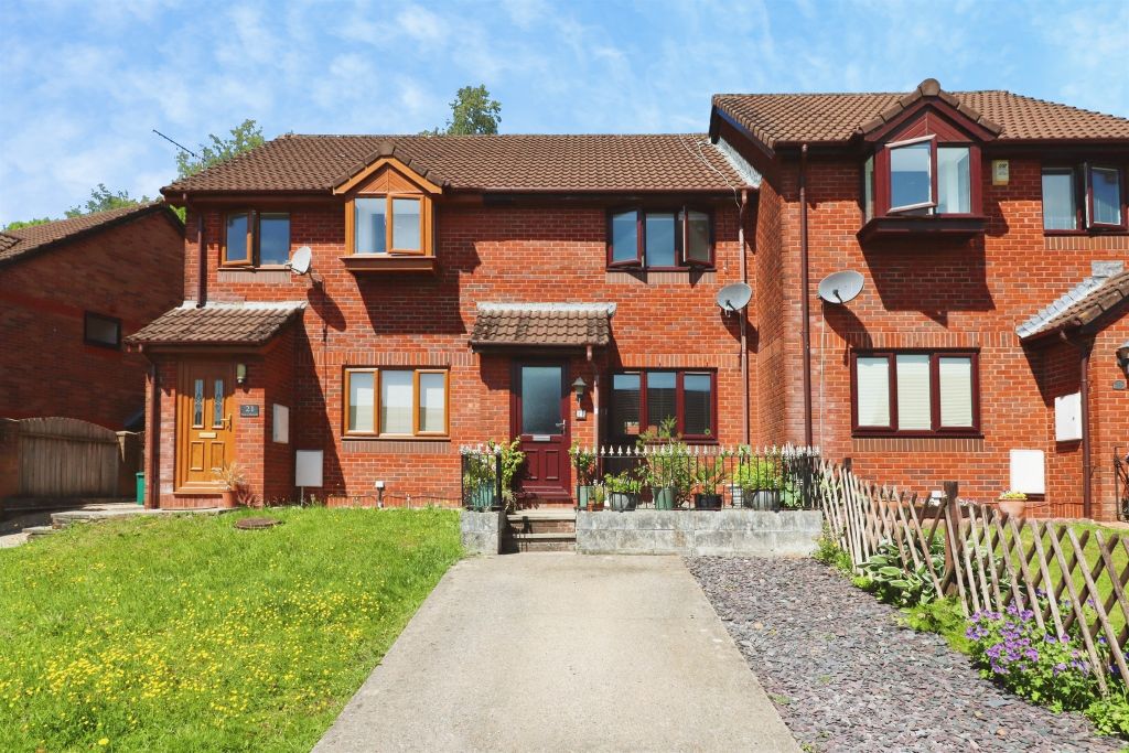 Property photo 1 of 18