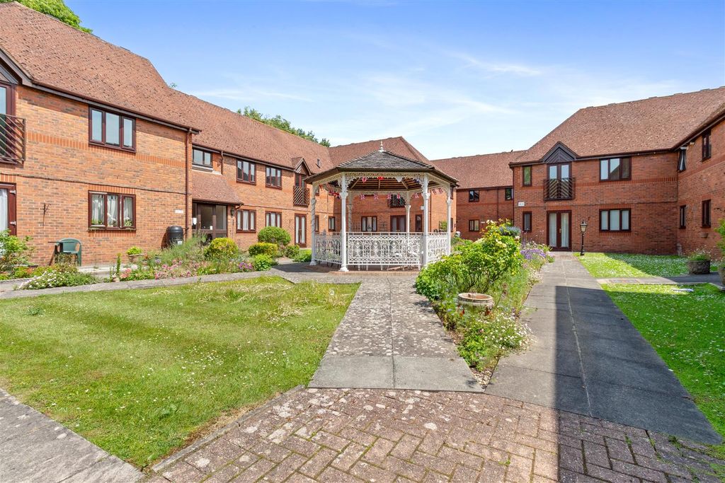 Property photo 1 of 18 The Courtyard, 29-013.Jpg