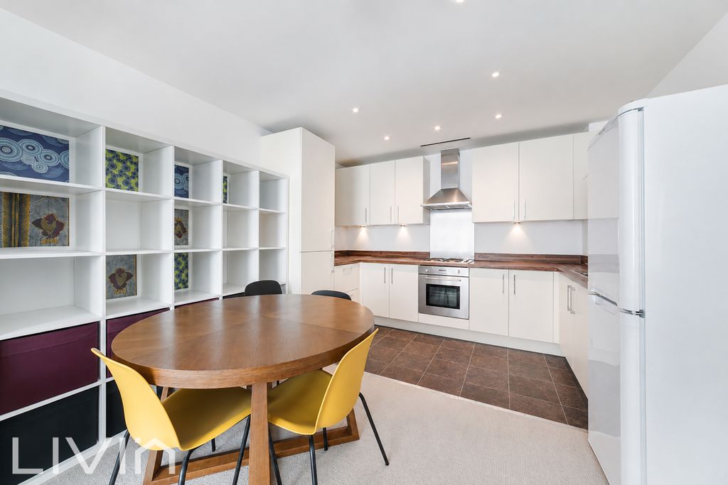 Property photo 2 of 10 2