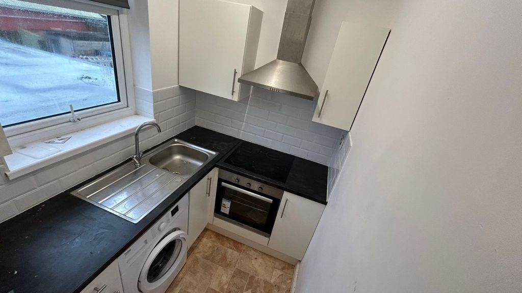 Property photo 3 of 5 Picture No. 05