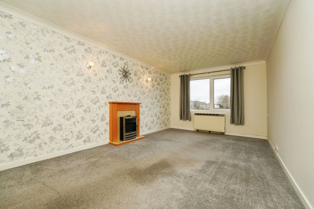 Additional image 4 of 1 bed flat for saleSt. Marys Road, Evesham, Worcestershire WR11