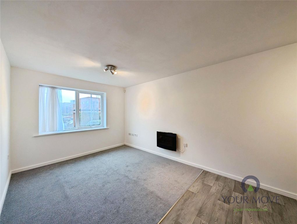 Property photo 3 of 9 Living Room/ Kitchen