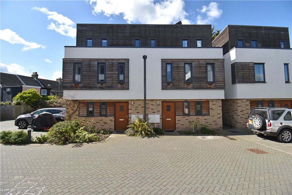 Property photo 1 of 10 Picture No. 06