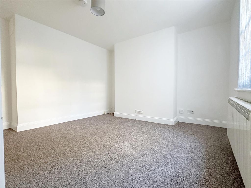 Property photo 3 of 12 Img_5039.Jpg