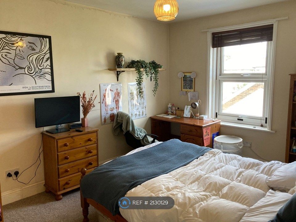 Property photo 1 of 27 Bedroom 3