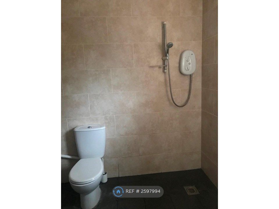 Property photo 3 of 5 Walk In Shower