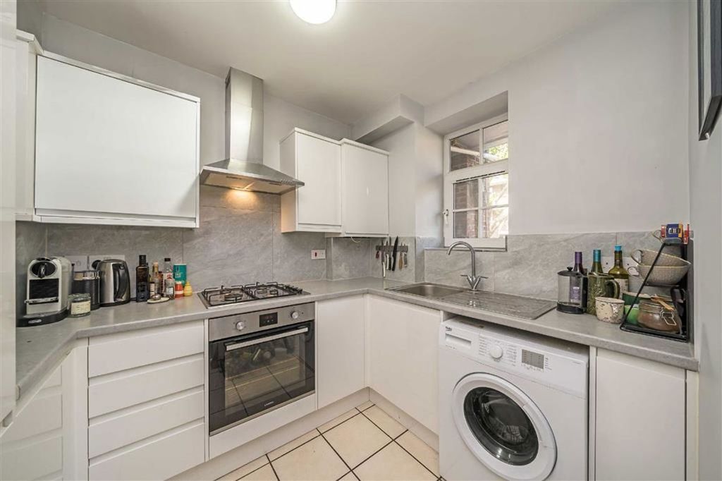 Property photo 3 of 6