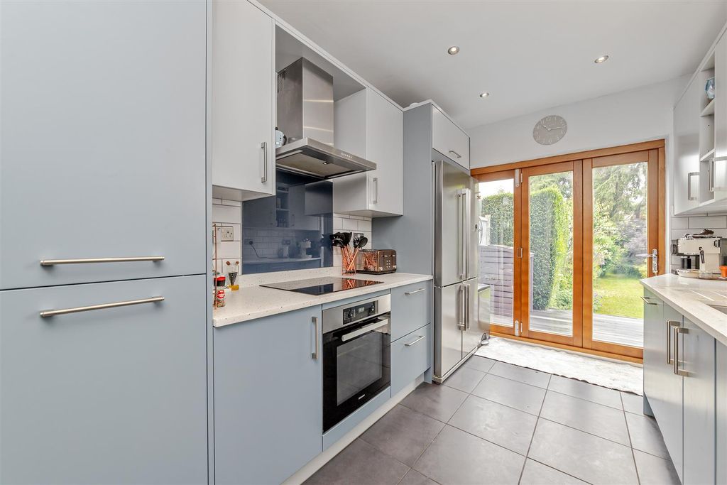 Property photo 3 of 18 42Follyave-15.Jpg
