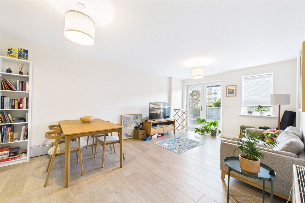 Property photo 1 of 7 Picture No. 17