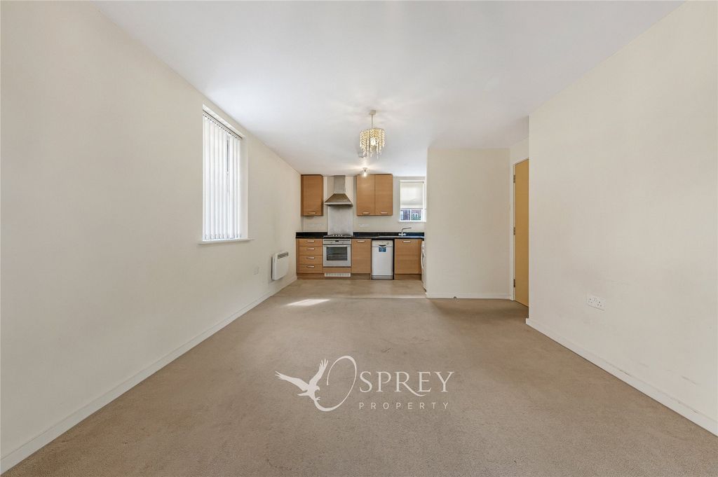 Property photo 3 of 10 Picture No. 12