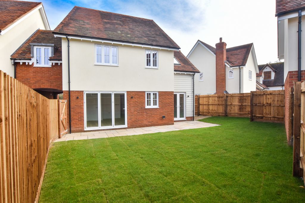 Property photo 2 of 19