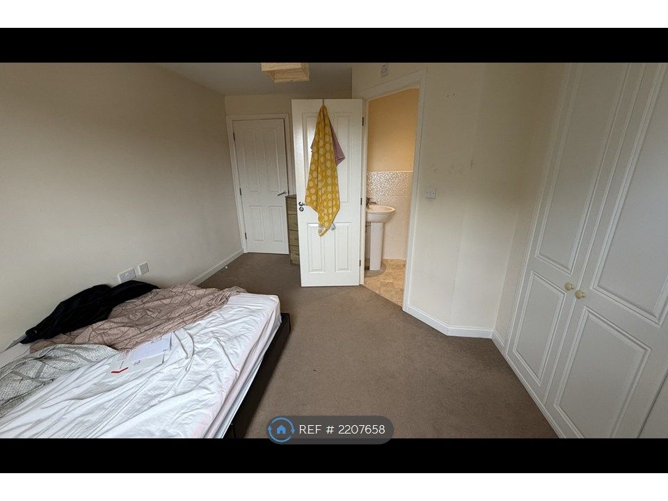 Property photo 3 of 3