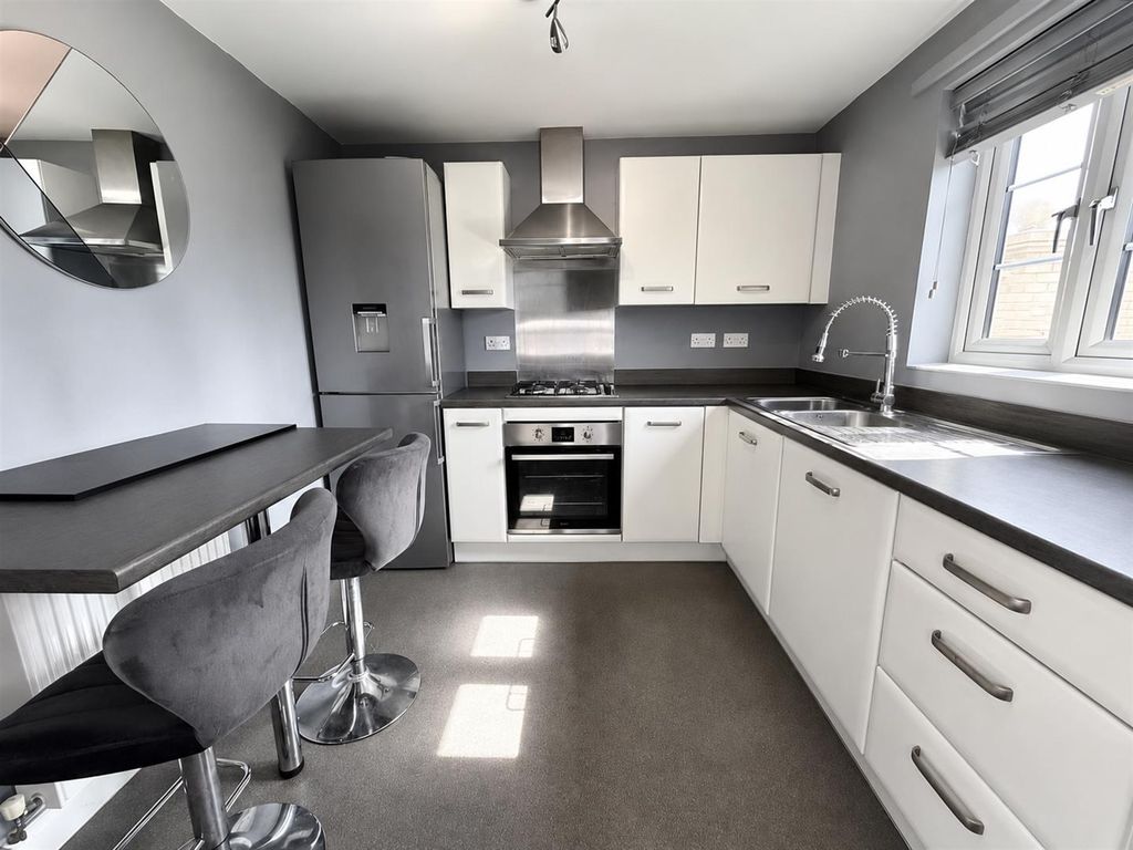 Property photo 2 of 14 91E14465-De47-4Ac9-B31F-98529D93A0Fe.Png