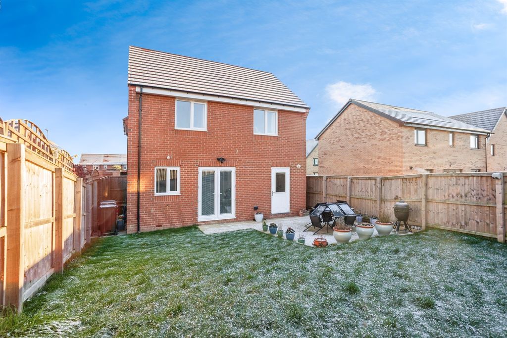 Property photo 2 of 15