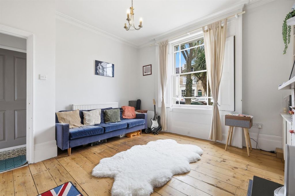 Property photo 3 of 14 3.Jpg