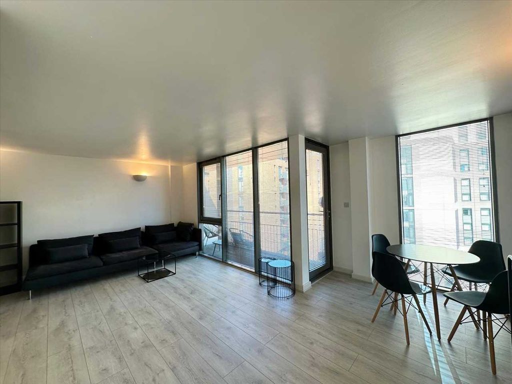 Property photo 2 of 20 Open Plan Kitchen/ Dining/ Living Room