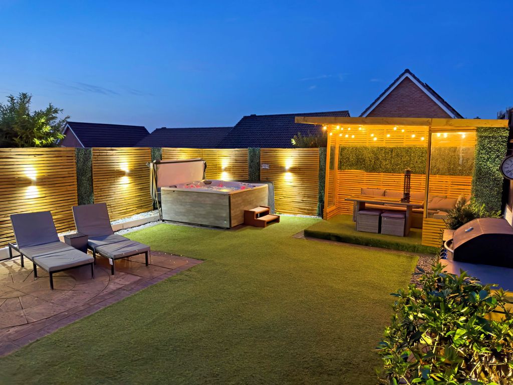 Property photo 2 of 16