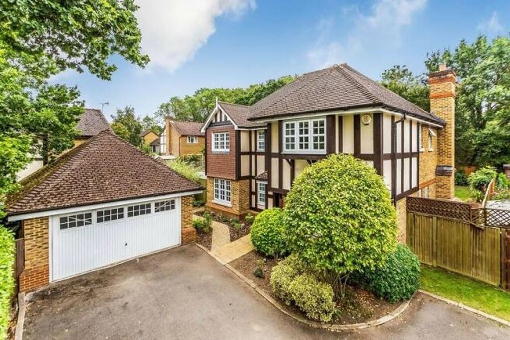 Property photo 1 of 34