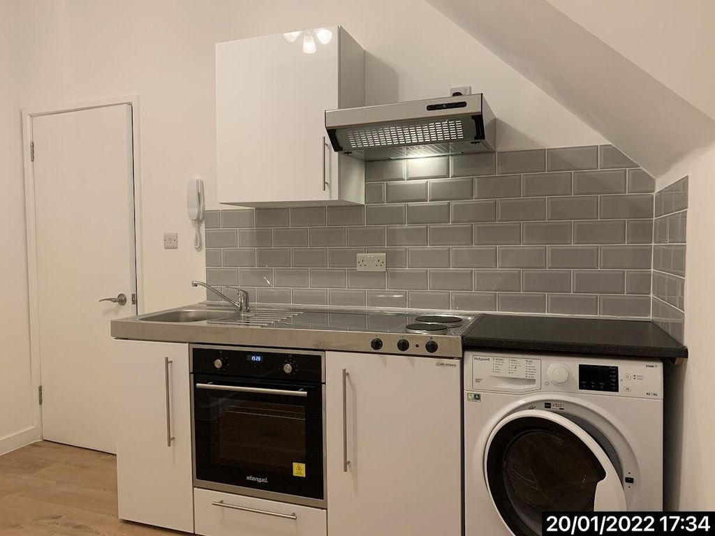 Property photo 3 of 3 Kitchen
