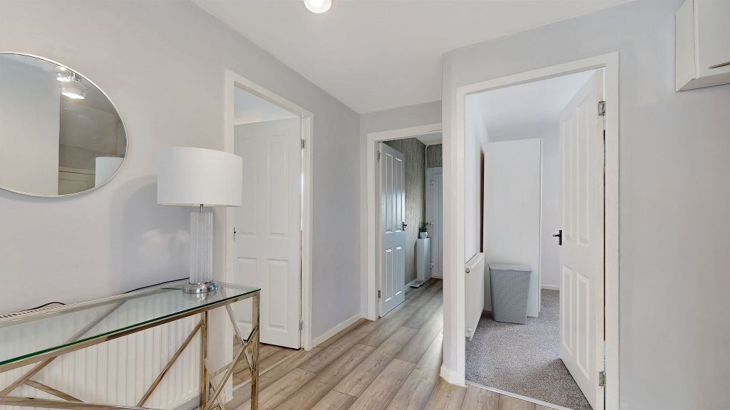Property photo 3 of 15 006