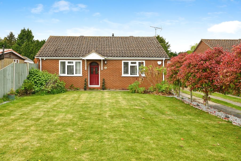 Property photo 1 of 17