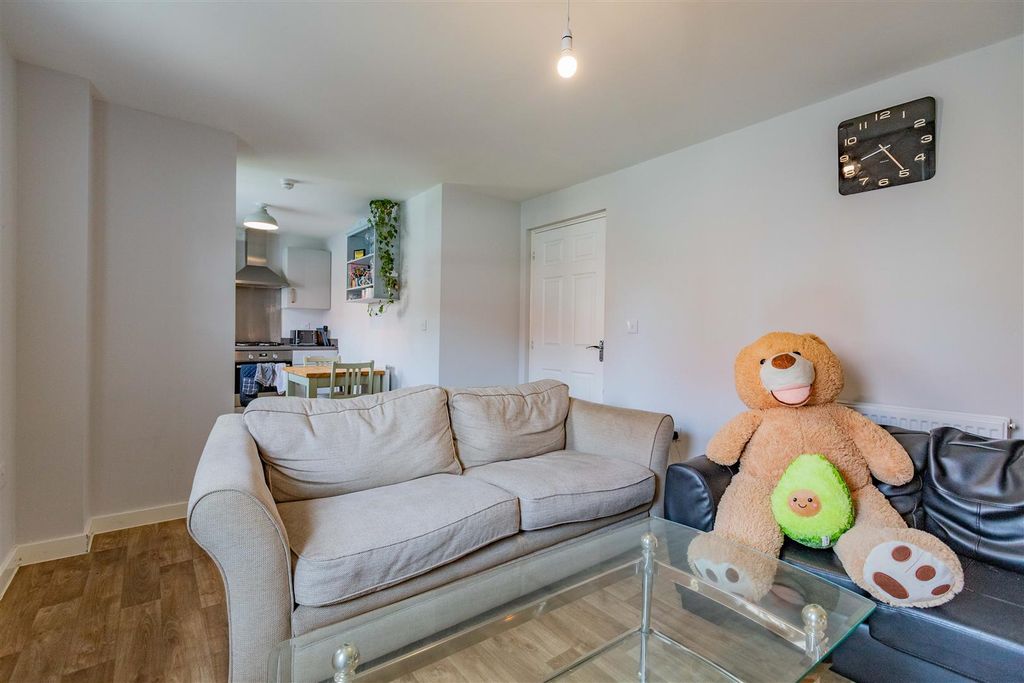 Property photo 3 of 11 Img_7235.Jpg