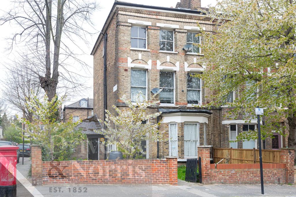 Property photo 1 of 11 Picture No. 01