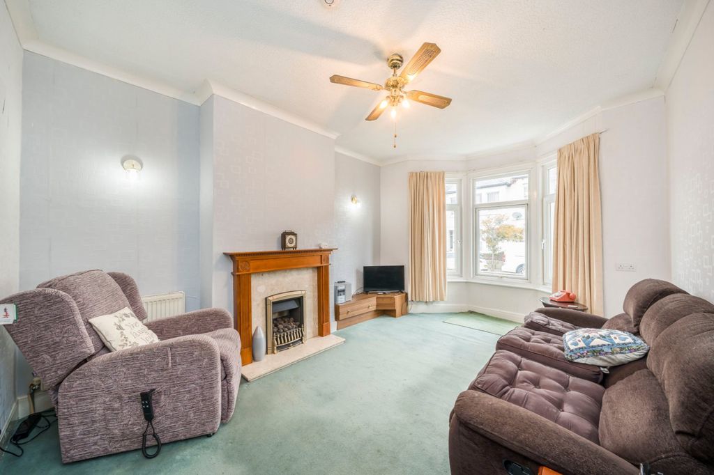 Property photo 2 of 8 Picture No. 09