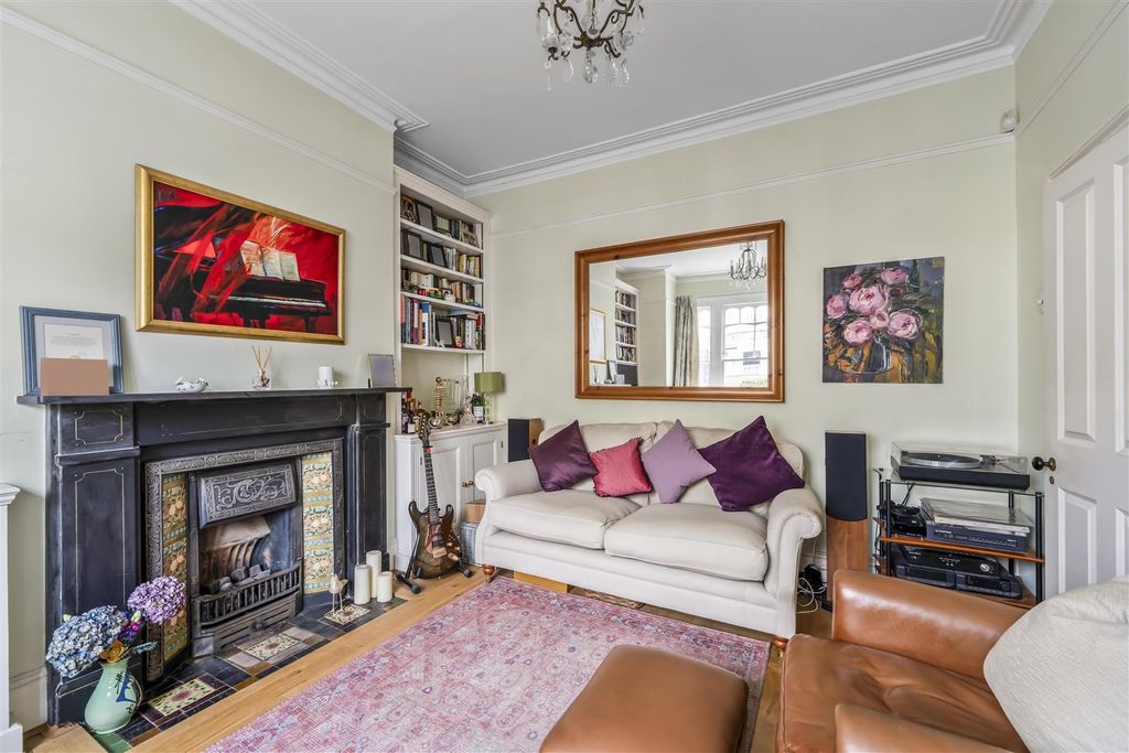 Property photo 3 of 15