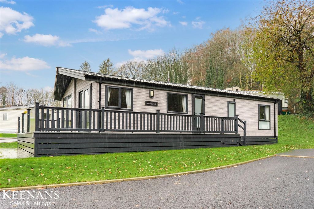 Property photo 3 of 32 3.Jpg