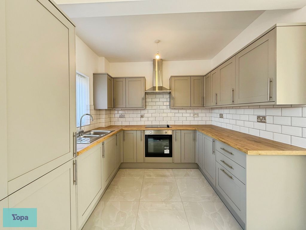 Property photo 3 of 17 B8c86E06--49CD-A0F9-6B92F04A8644-12905-000002936Ebfa187