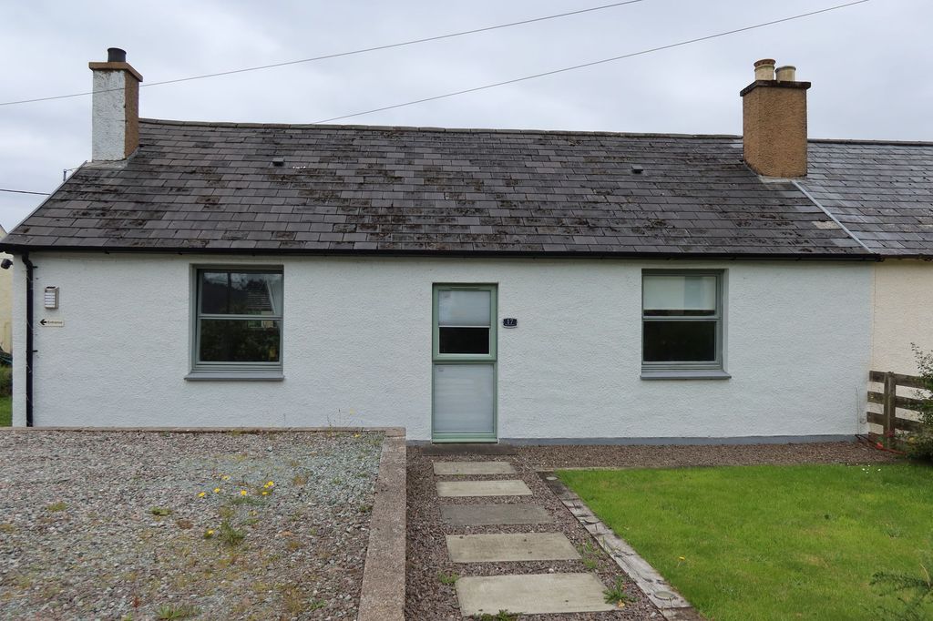 Property photo 2 of 44