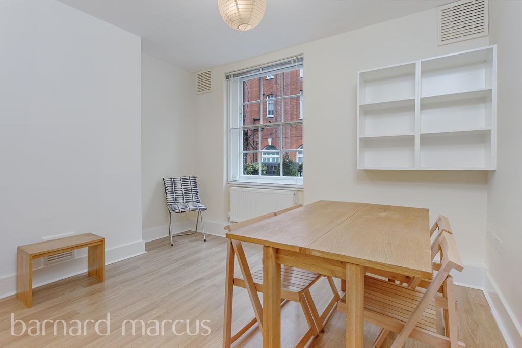 Property photo 3 of 8 Bedroom 1