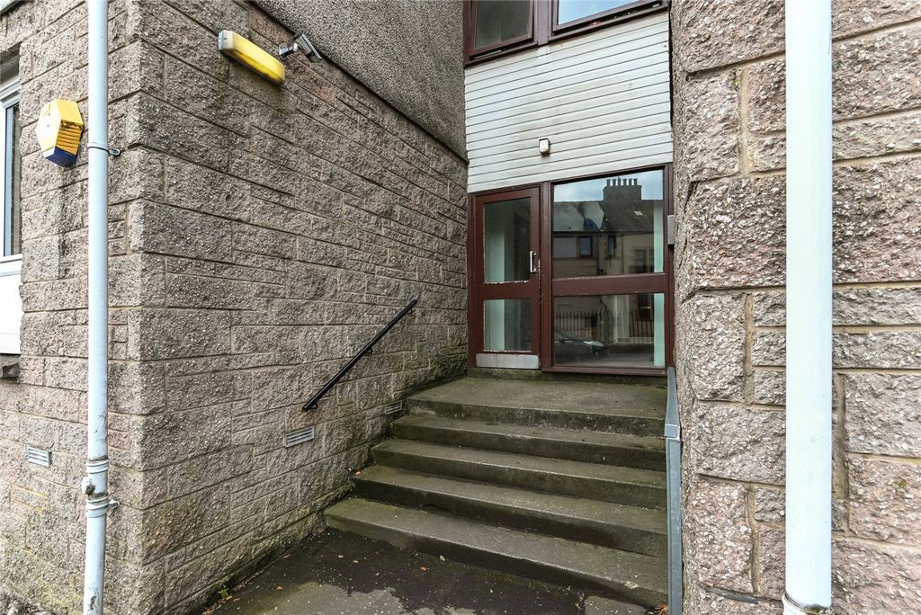 Property photo 2 of 18 Picture No. 03