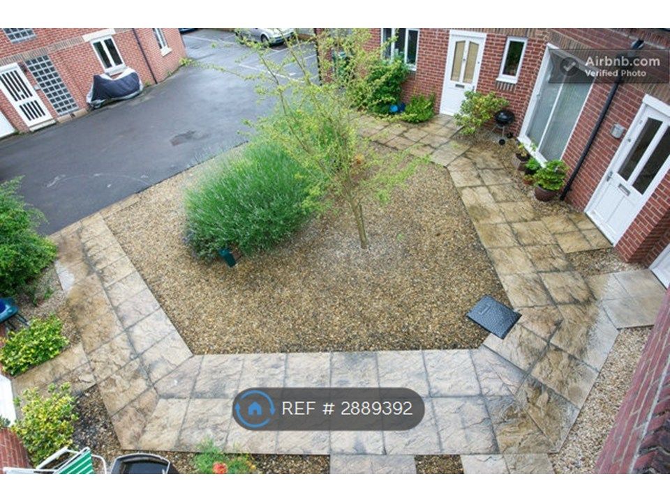 Property photo 3 of 11