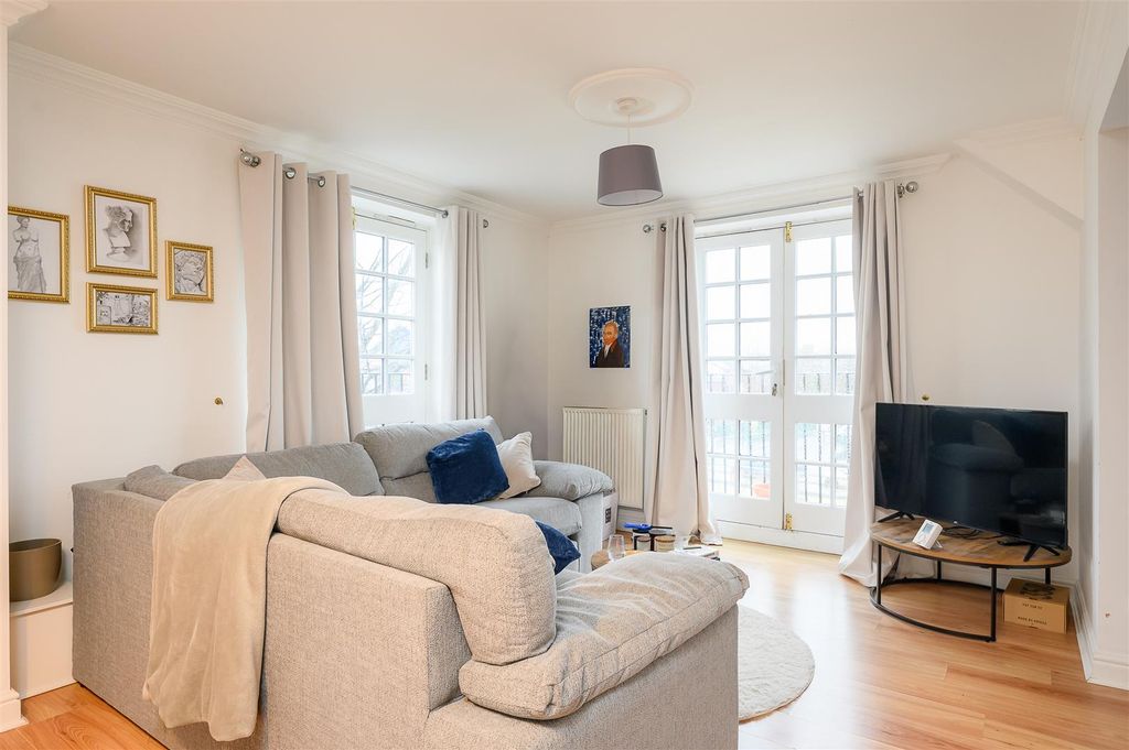 Property photo 2 of 9 Open Plan Living