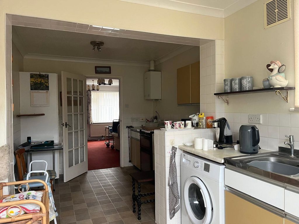 Property photo 3 of 7 Picture No. 06