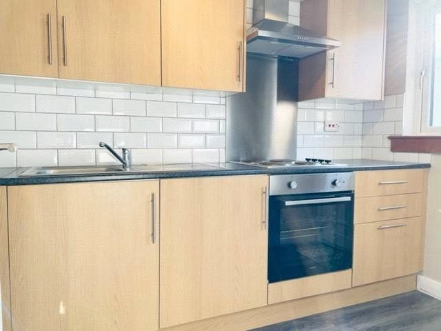 Property photo 3 of 7 Kitchen