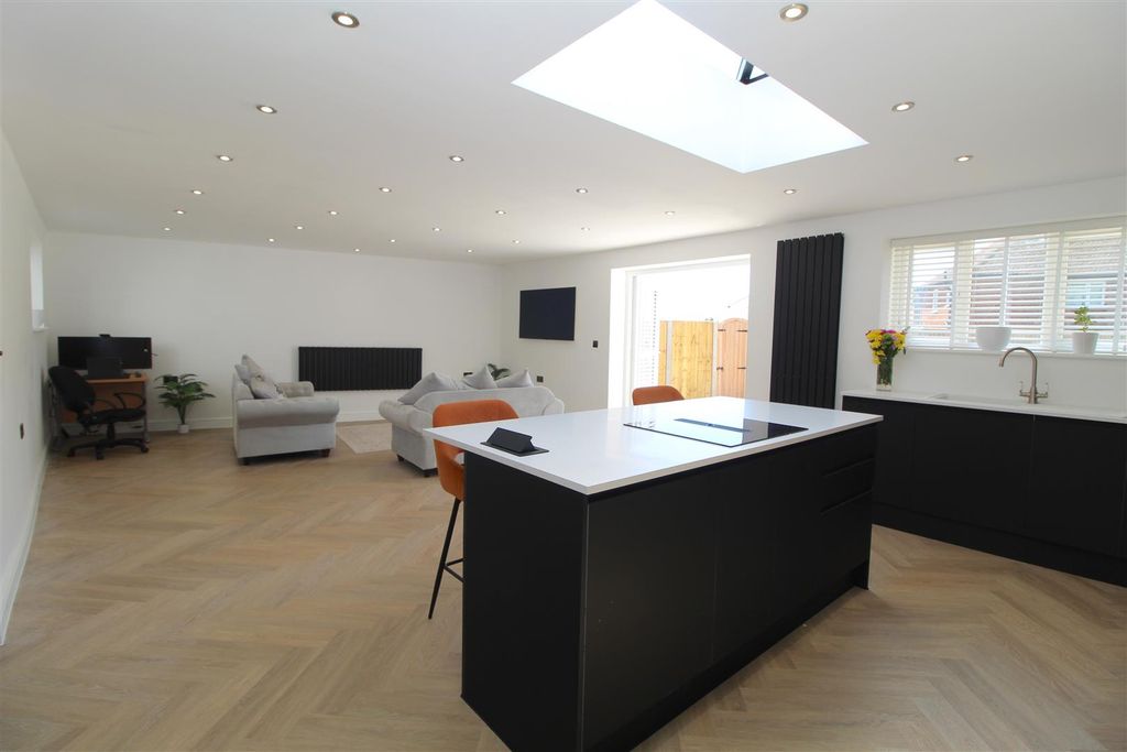 Property photo 3 of 20 Img_4649.Jpg