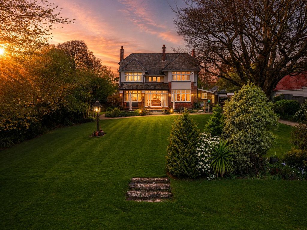 Property photo 2 of 17