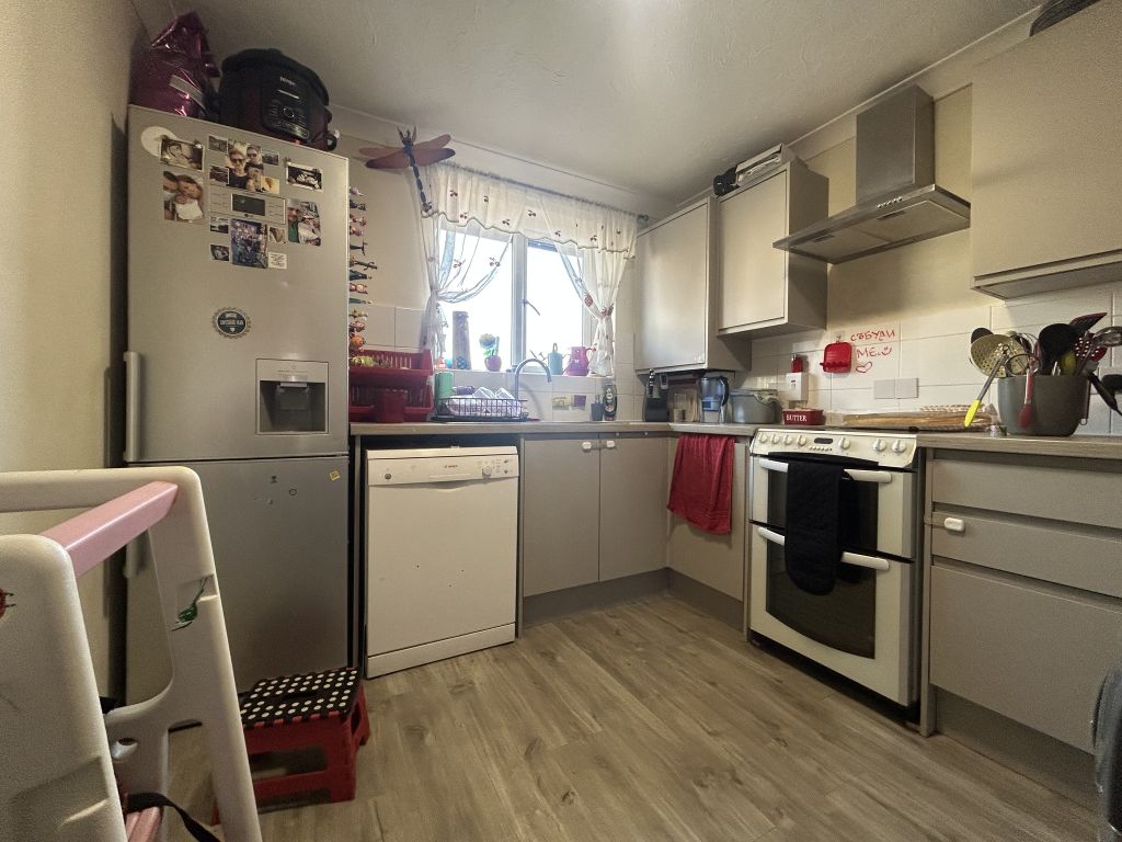 Property photo 2 of 8