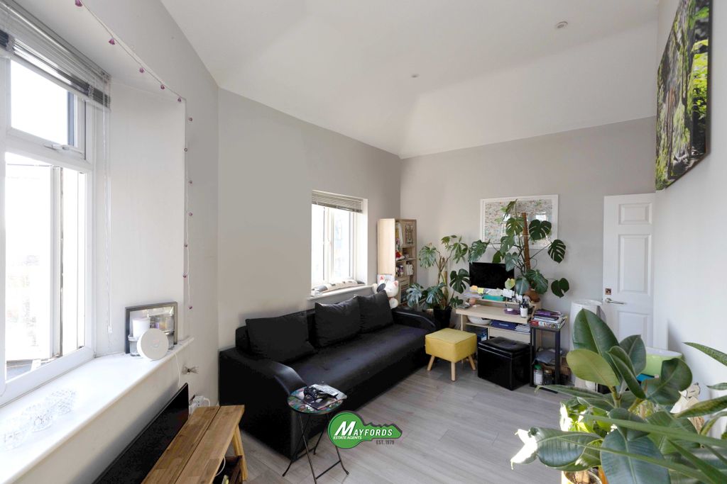 Property photo 1 of 7 1 Bedroom Flat For Rent