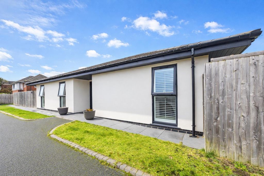 Property photo 1 of 50 Efcbe0c2-F863-4Dec-9d2d-F87Bd87A171d.Png