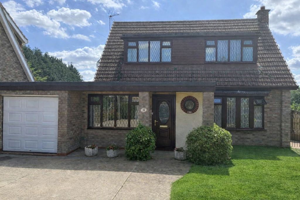 Property photo 1 of 27