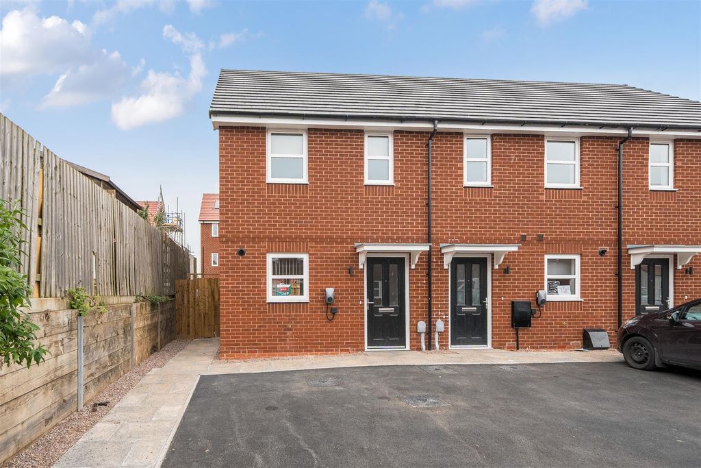 Property photo 2 of 10 1442251-10-69De3d27E3893.Jpg