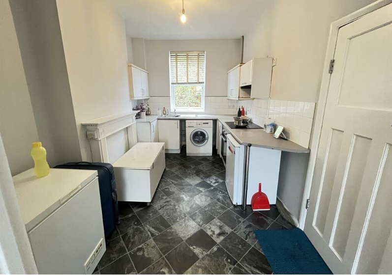 Property photo 2 of 8 Picture No. 01