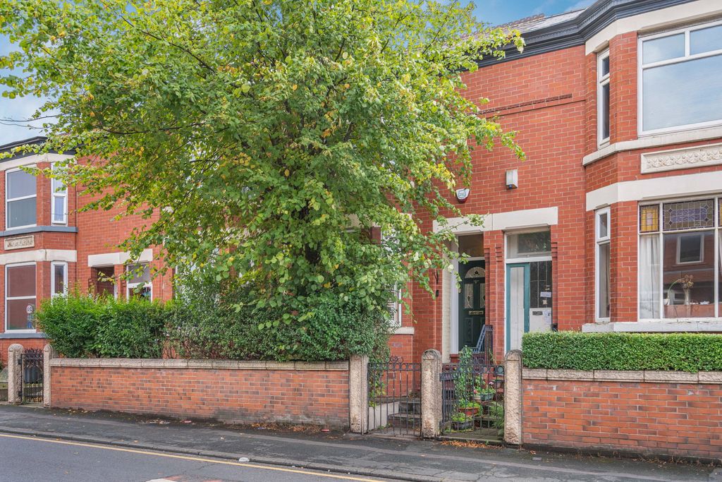 Property photo 1 of 34