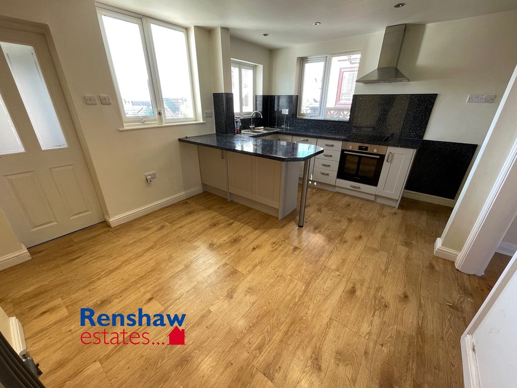 Property photo 3 of 13 K1.Jpg