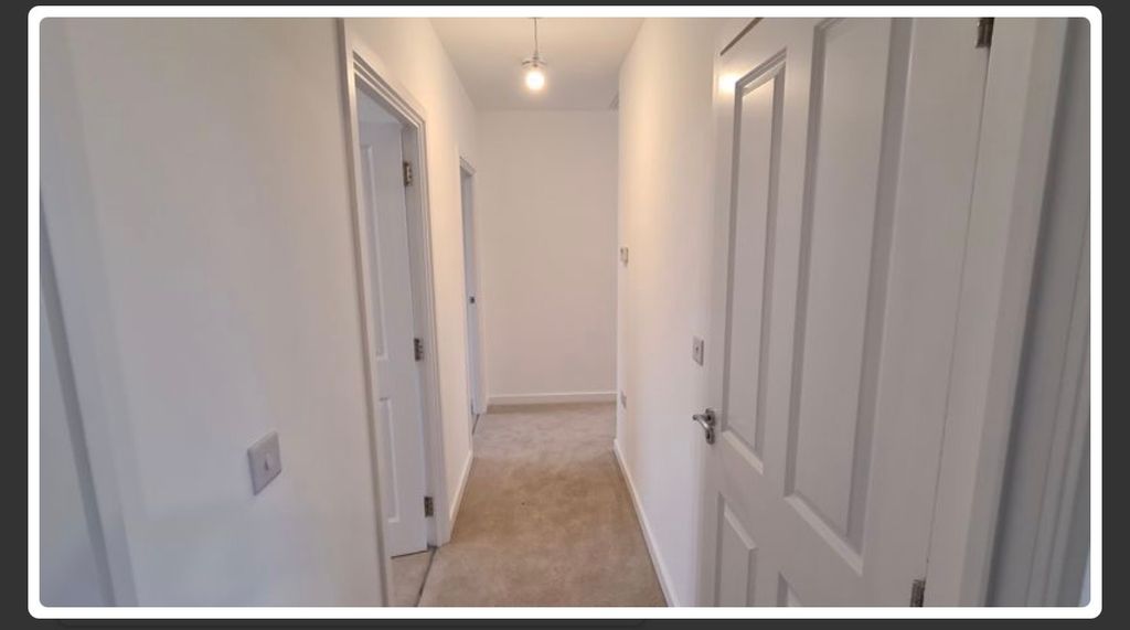 Property photo 3 of 11 Image