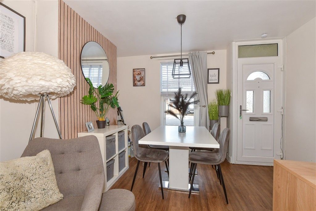 Property photo 3 of 9 Dining Area